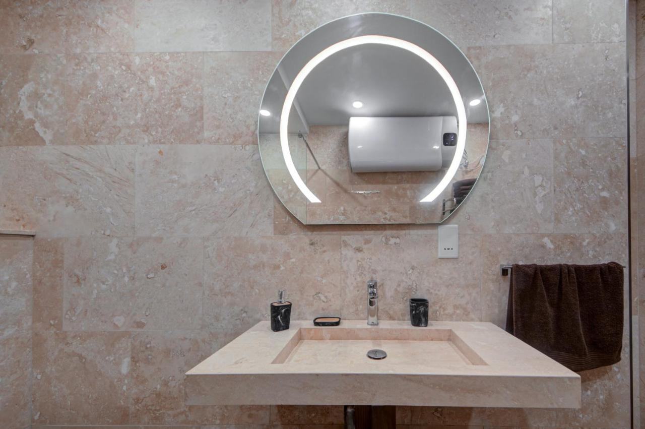 Central Apartments Σεντ Πόλς Μπέι Εξωτερικό φωτογραφία